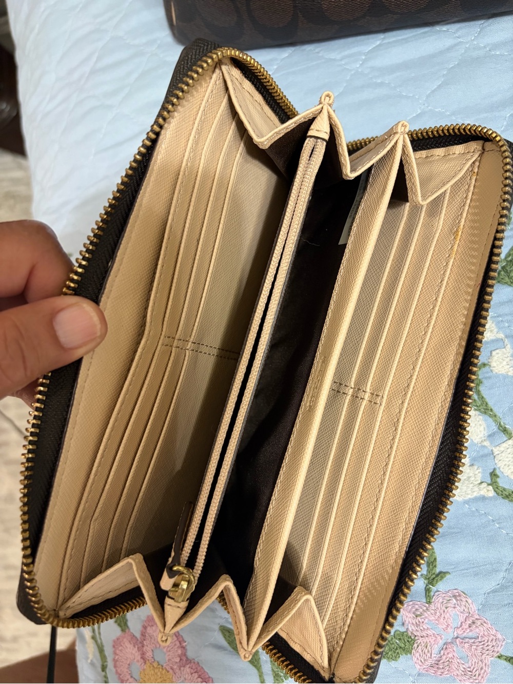Coach Signature Peyton Coated Canvas Double Zip Carryall Tote & Wallet PreOwned - Picture 6 of 16